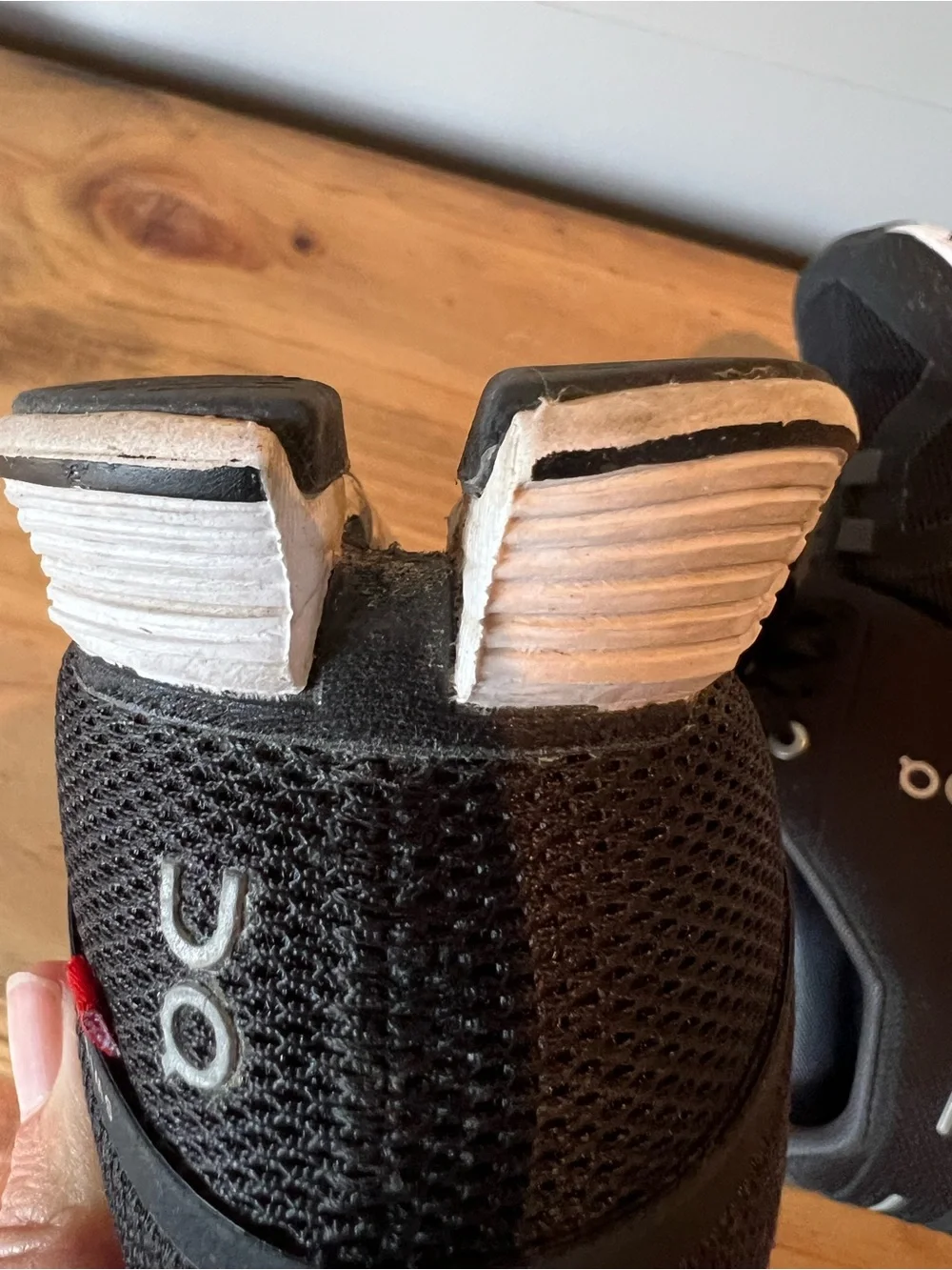 On Running lightweight breathable